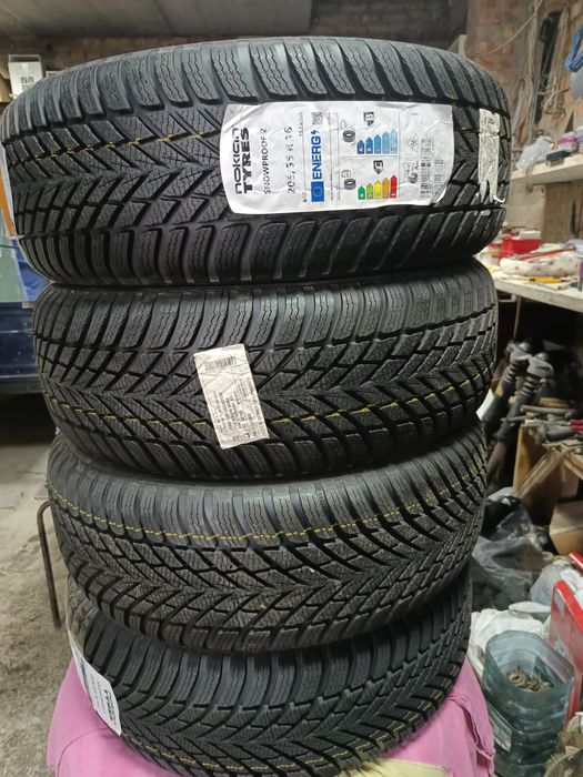 Продам зимову гуму Nokian 205/55 R16. Нова, 2025 року(фінська)