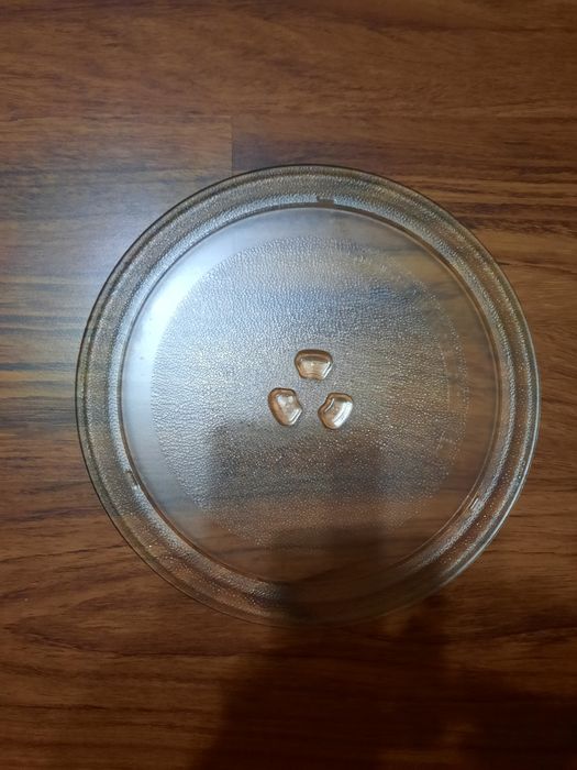 Тарілка із скла з мікрохвильового печі