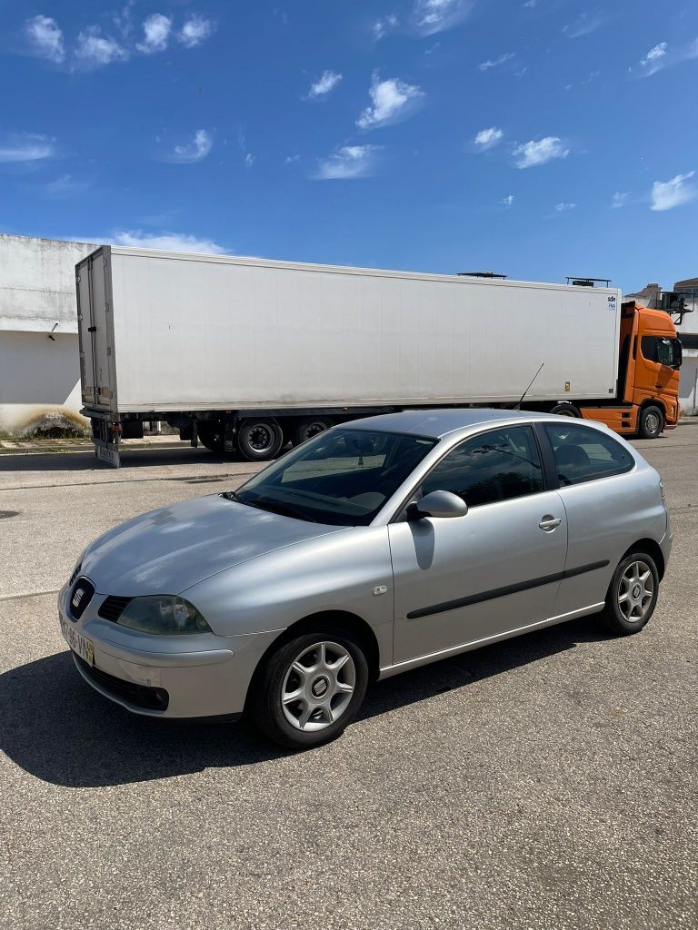 Seat ibiza 2003.