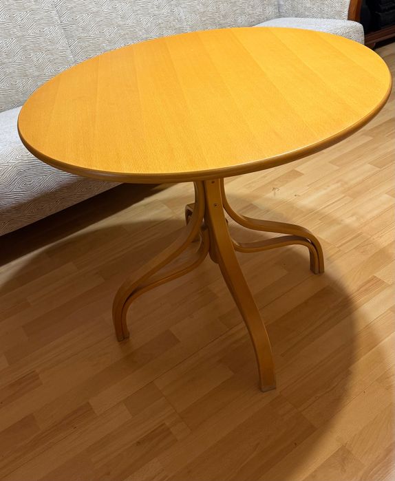Okrągły stół. Stan bardzo dobry