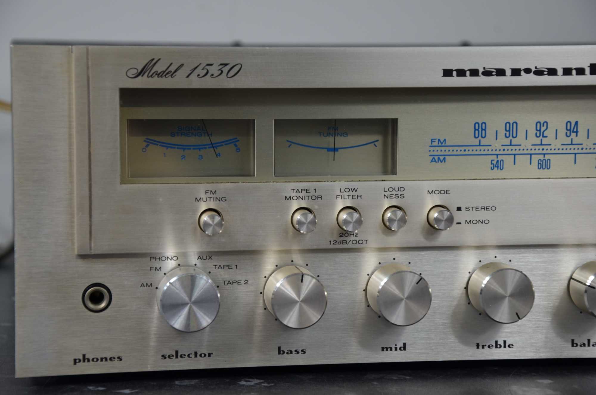 Amplituner Marantz Model 1530 stero srebrny vintage