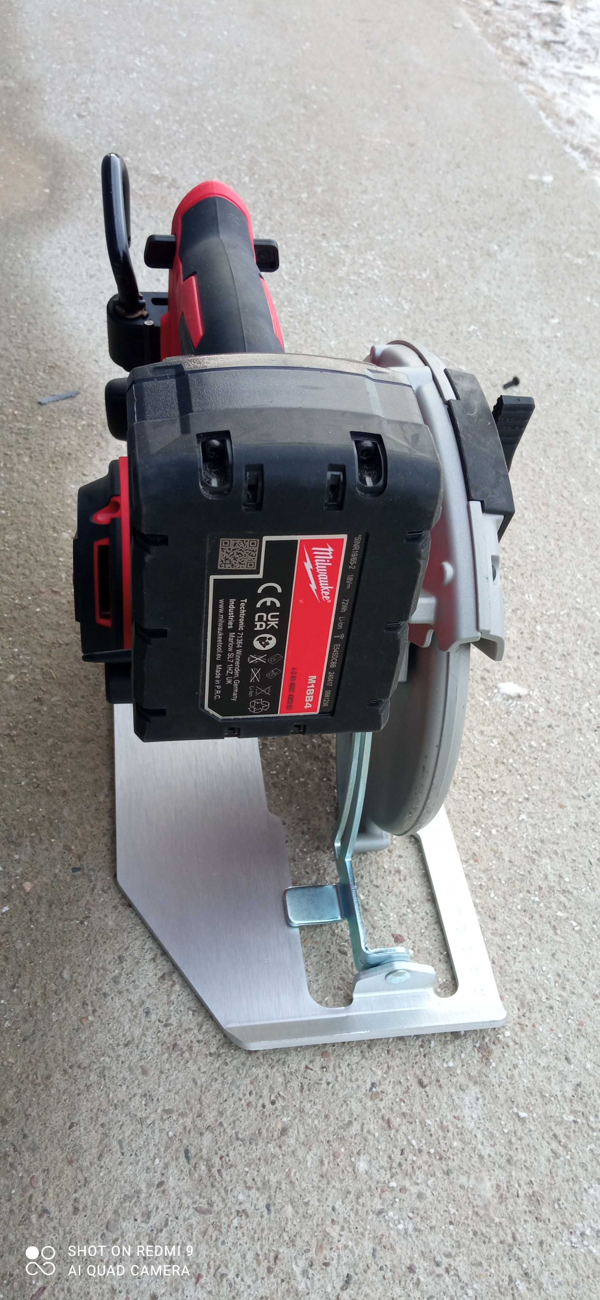 Pilarka Piła MILWAUKEE 18v 4Ah 190mm CCS66