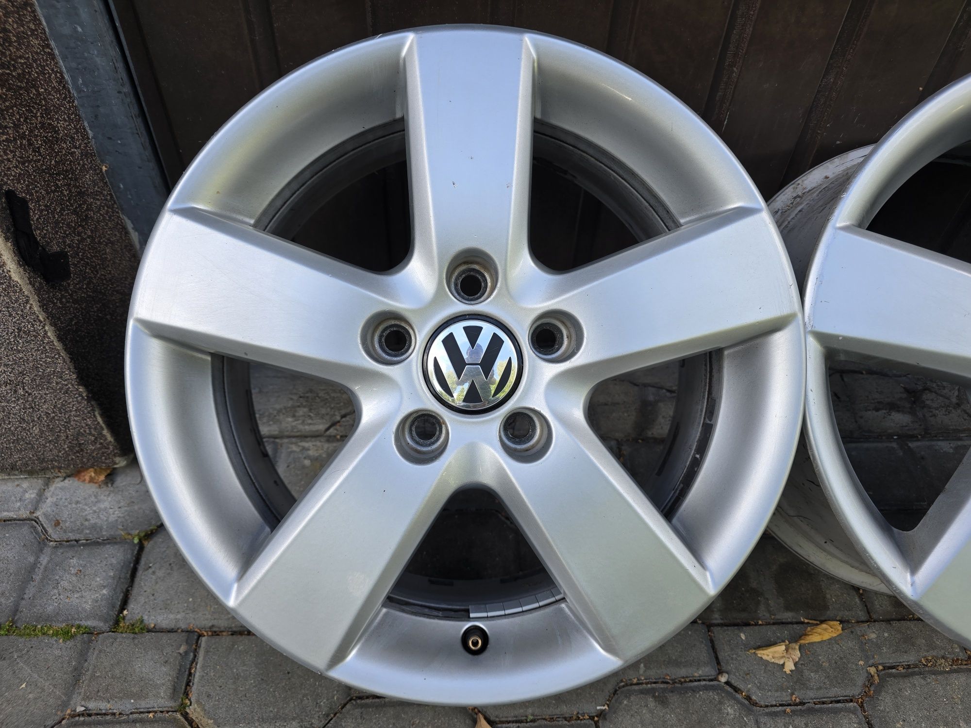 Felgi aluminiowe 16" VW Golf 5x112 Passat CC Jetta Touran Caddy Beetle