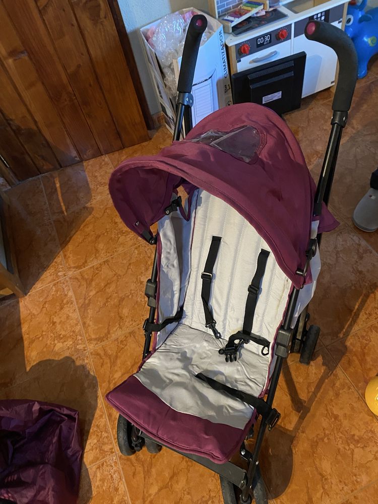 Carrinho de passeio infantil