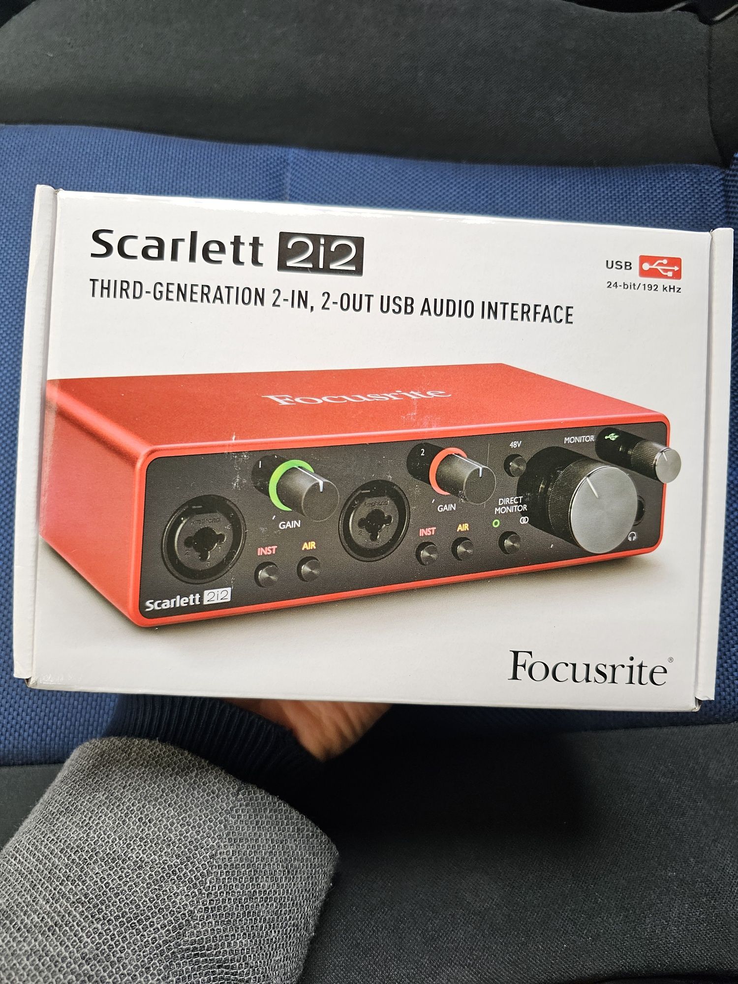 Focusrite Scarlett 2i2 3rd em caixa selada