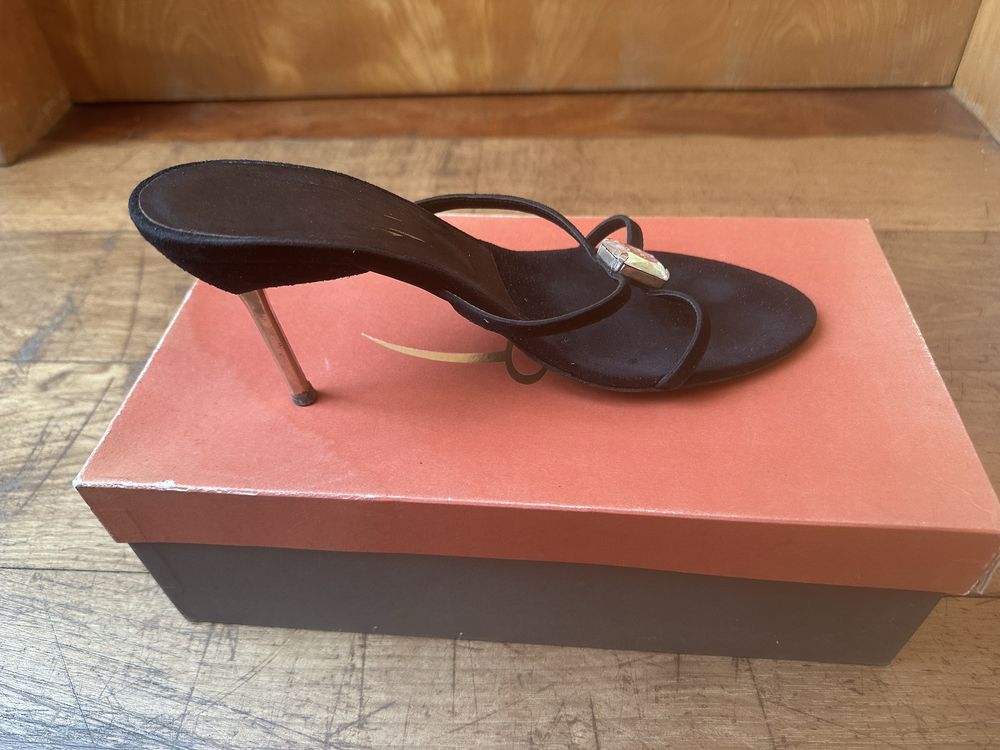 Sandalias toilete