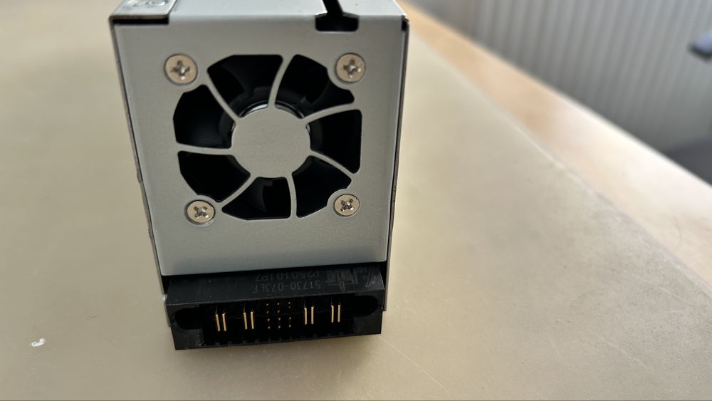 ZASILACZ pod radio 575W HP DL380)