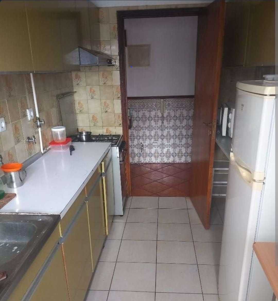 Quarto para arrendar