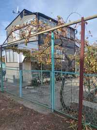 (13) Продам добротний будинок в передмісті Великодолинського