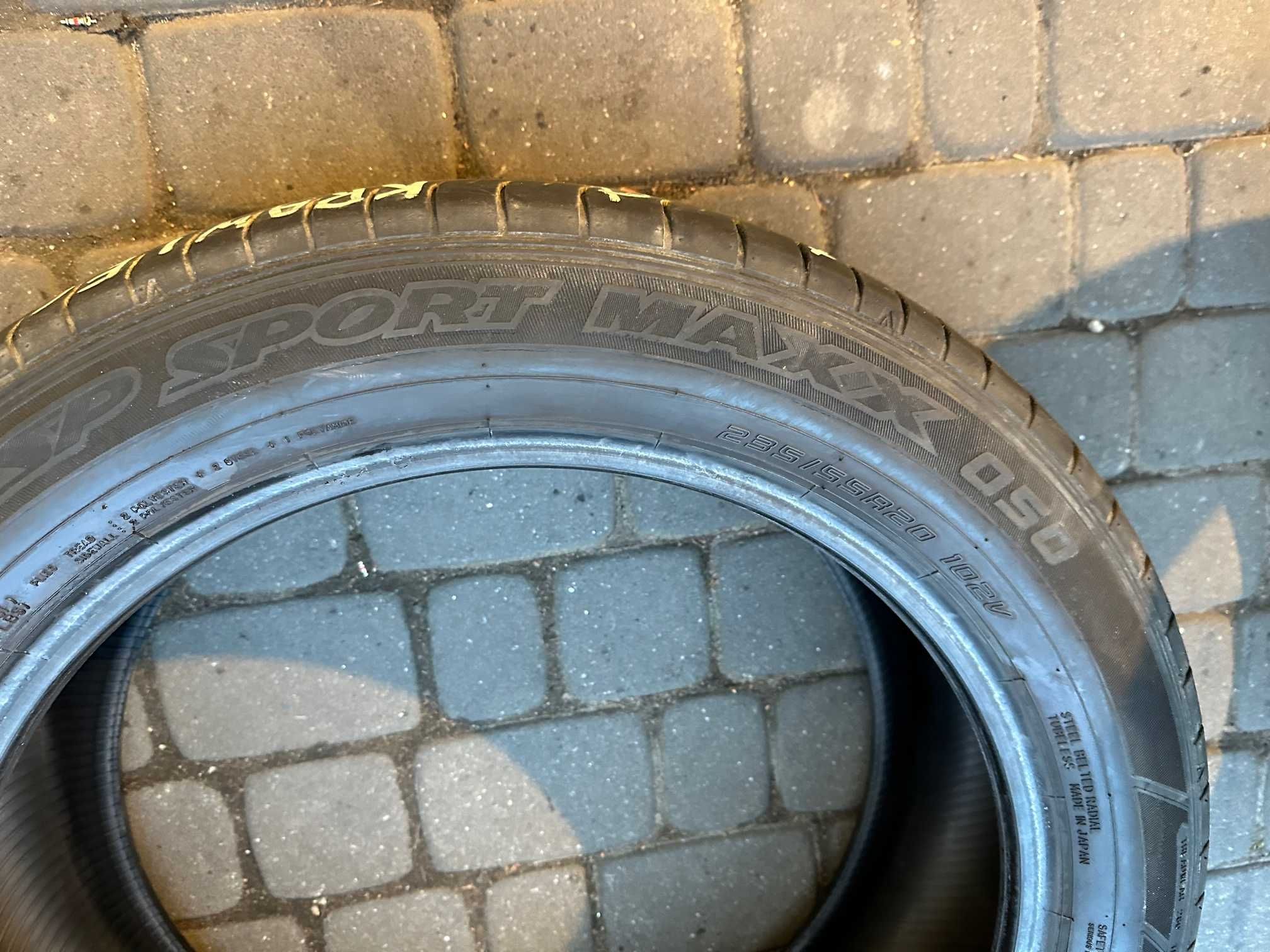 Opony Dunlop SP Sport MAXX 050 - 235/55/20