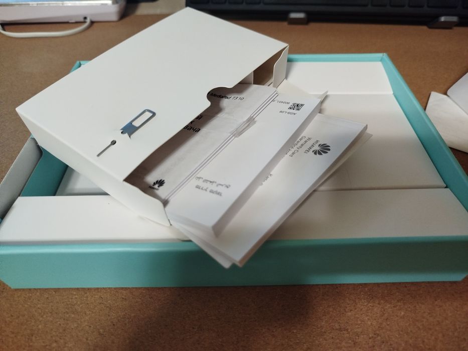 Планшет Huawei MediaPad T3 10 LTE Grey (AGS-L09)