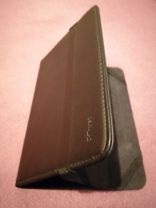 Eleganckie etui na tablet