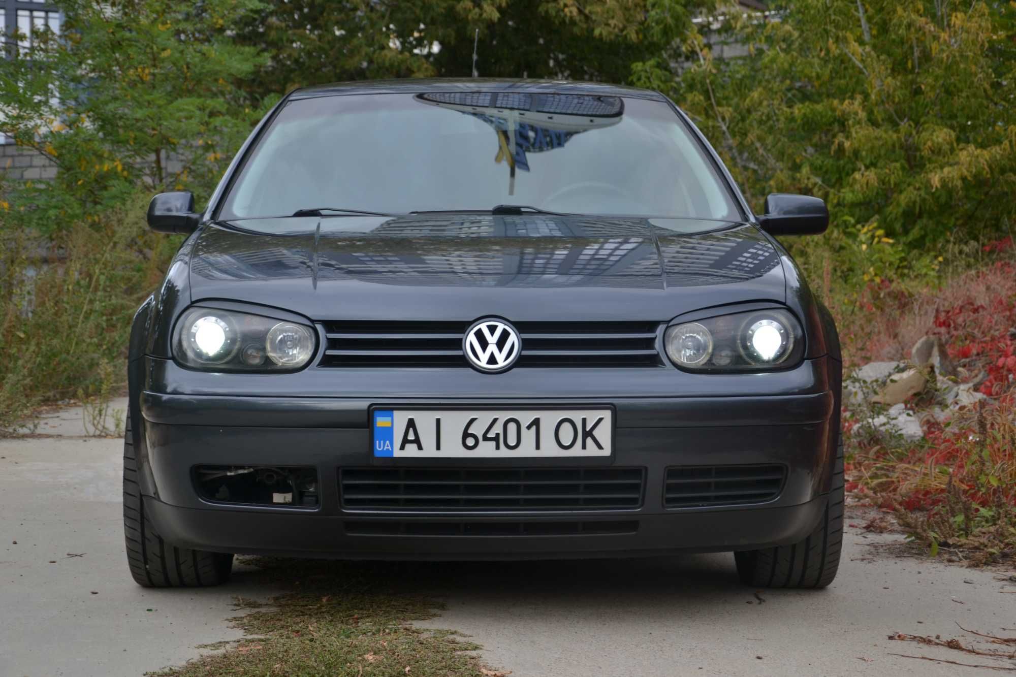 Volkswagen Golf 4 GTI  1998 IV  3d VR5 2.3 МТ (170 к.с.)