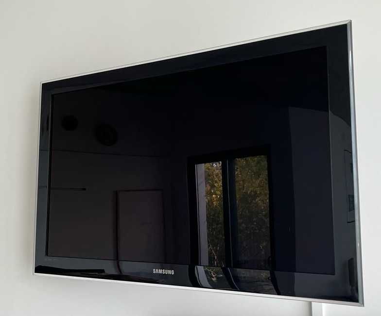 :: TV Full HD Samsung 40’’- Series 8 ::