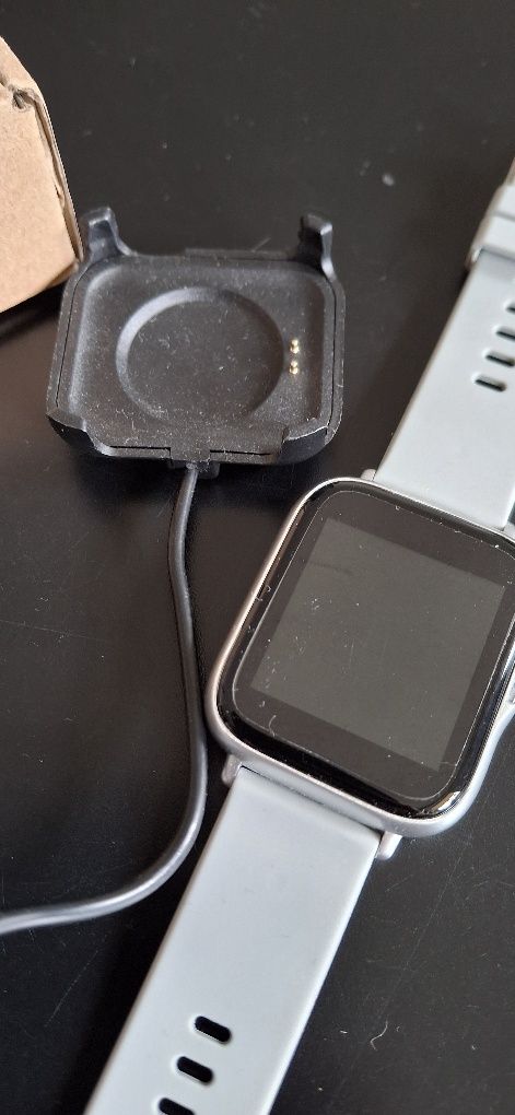 Smartwatch zegarek.