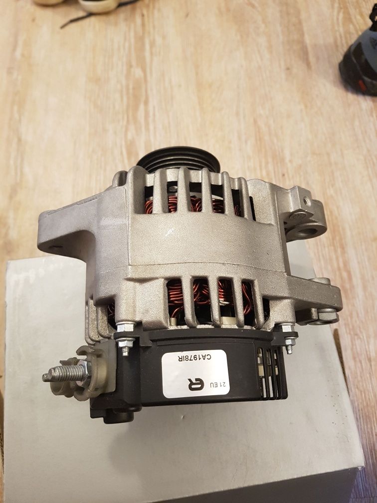 Sprzedam Alternator  Toyota Ayego 1.0l