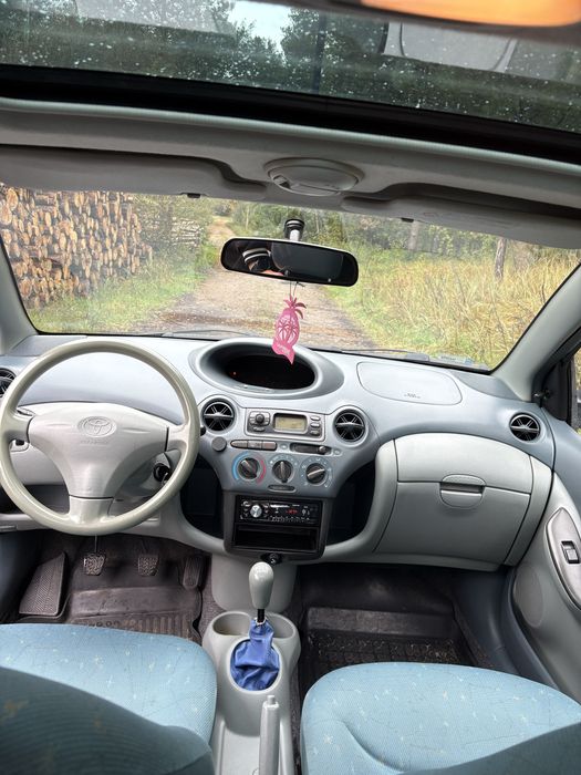 Toyota Yaris 1.0 benzyna