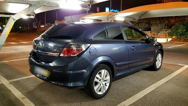 Opel Astra GTC 1.3
