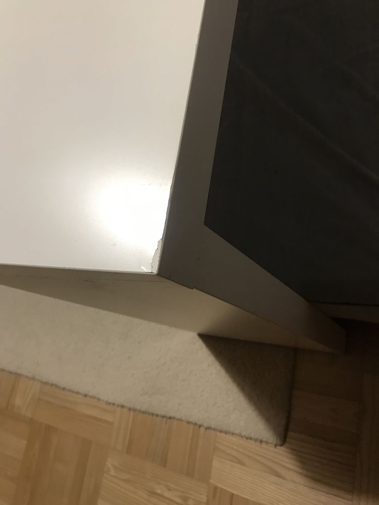 Stolik mobilny do łóżka z materacem