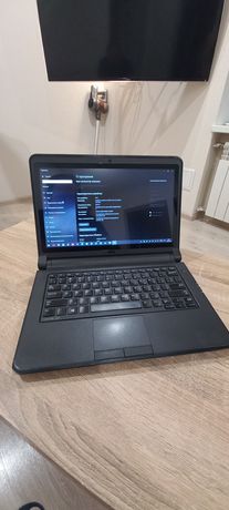 Сенсорный ноутбук i5, 8Gb, 240ssd, windows 10 лицензия Dell 3350