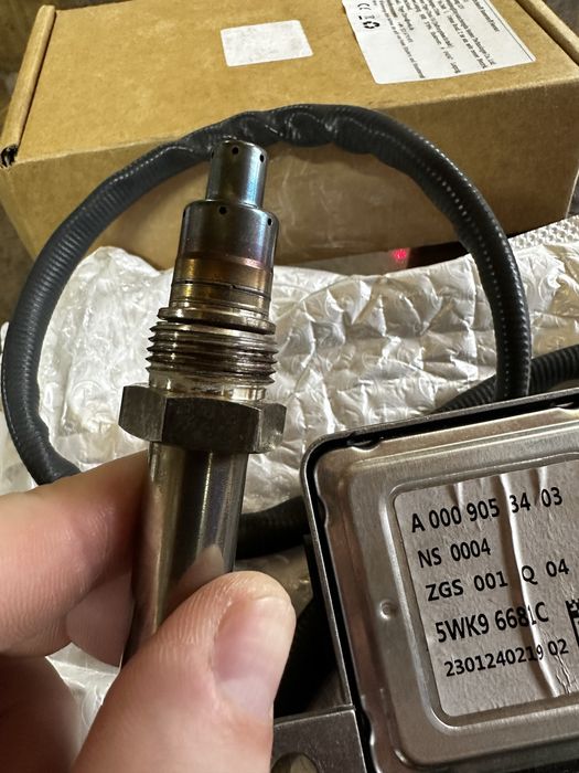 Датчик NOX (НОКС) на Mercedes W 906 216 216 319 516 519 A0009053403