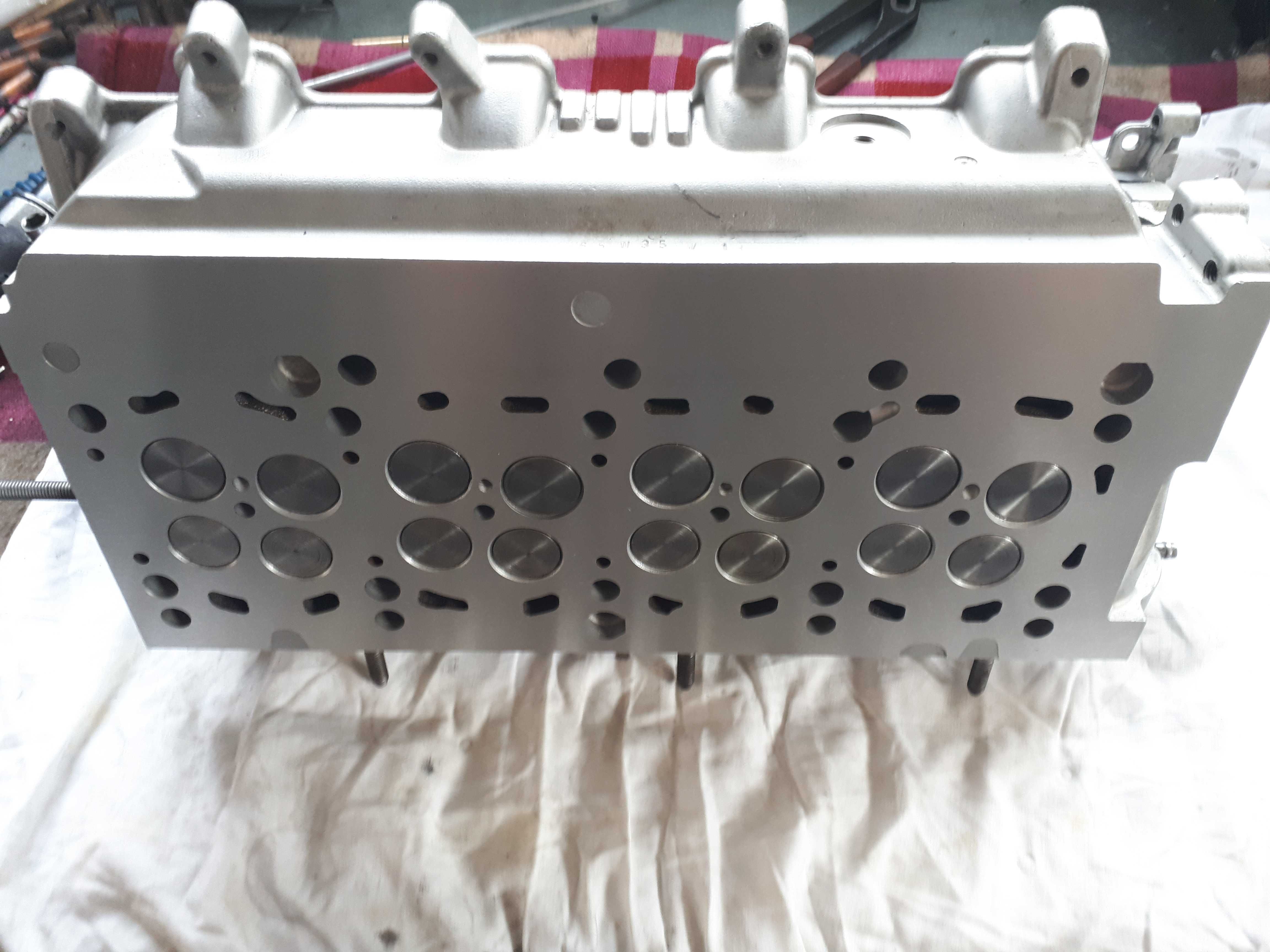 Głowica 03L103373G 2.0 TDI CR VW T5 T5FL GWAR CAA A CAA B CCH cfc