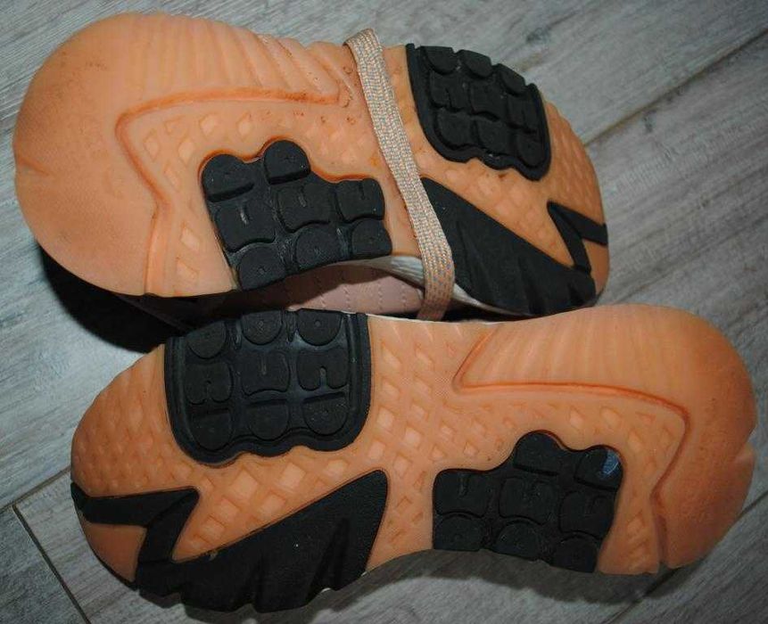 Кросівки жіночі Adidas Nite Jogger (EE5908) 36 р устілка 23,3 см .
