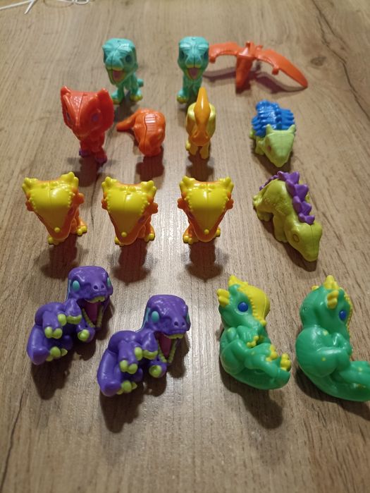 Jurassic world Kinder joy