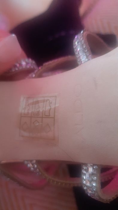 Szpilki złote z diamencikami Aldo  rozm 40 ślub wesele