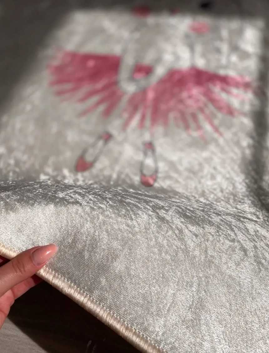 Килимок безворсовий для дівчинки рожевий сірий килим ковер доріжка