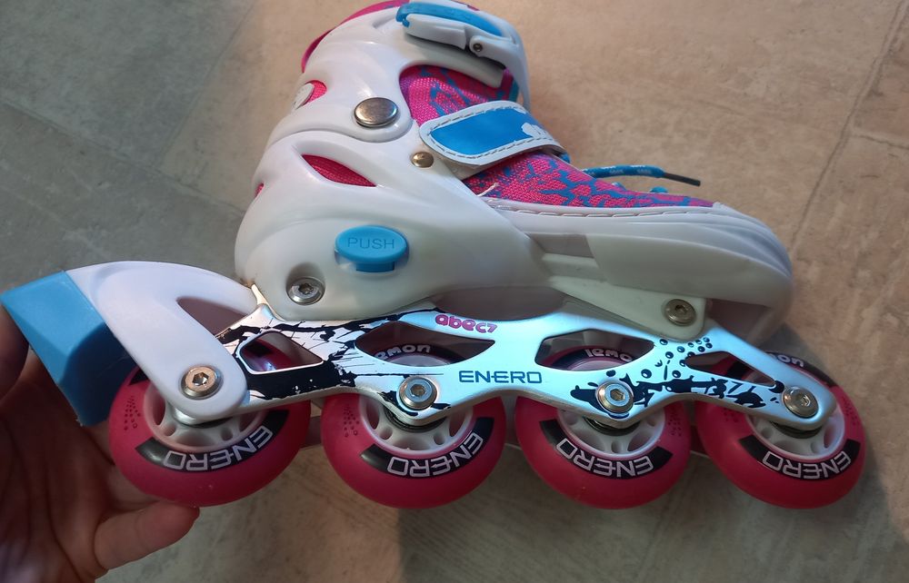 Ролики для девочки. Раздвижные 30-33 размер