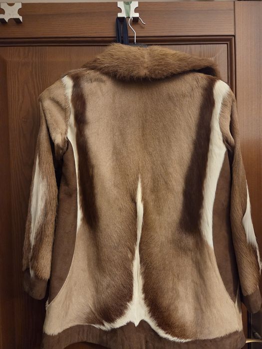 Kurtka futrzana krówka
