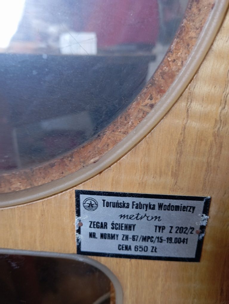 Stary zegar ścienny Metron