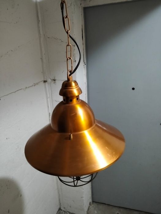 Lampy sufitowe 1 sat. 100 zł