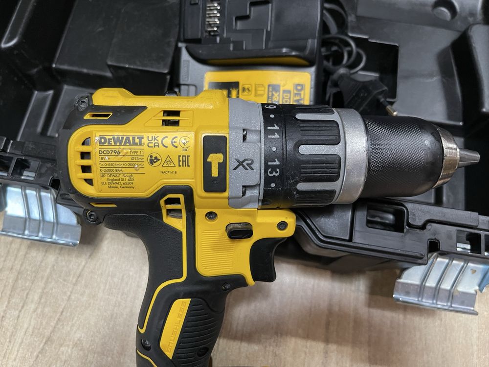 Dewalt DCD796 / вживаний, безщітковий шурупокрут Девольт