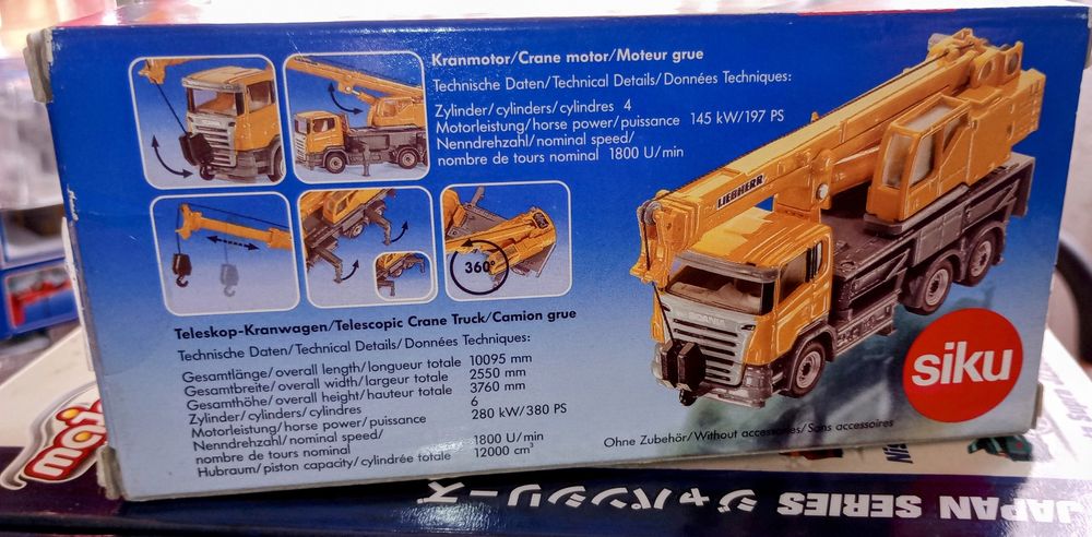 Model SIKU 1859 Teleskopowy żuraw dźwig LIEBHERR 1:87