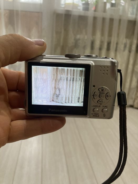 Продам фотоаппарат Panasonic DMC-LS75.
