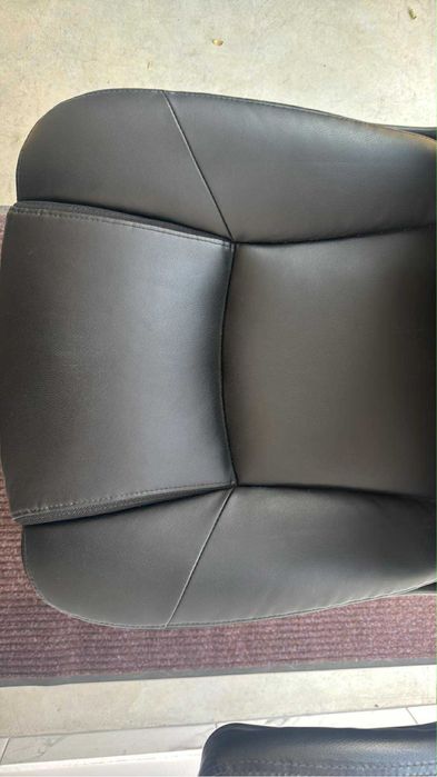 Fotel buliurowy pracowniczy RELAX