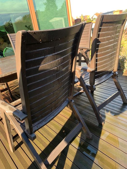 Stół + 6 krzeseł drewnianych + zestaw poduszek – używane