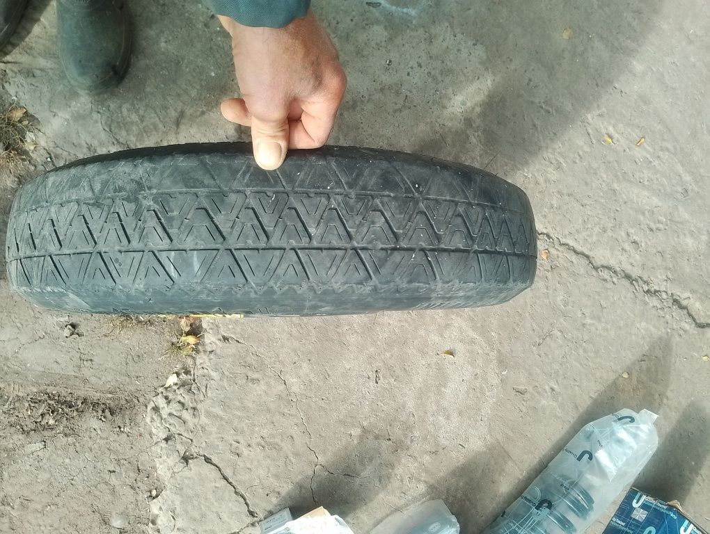 Продам запчасті на Volvo V40