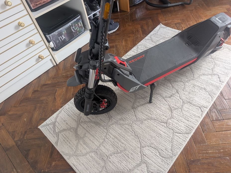 Trotinete Segway ZT3 pro range 70km, potência 1600 W