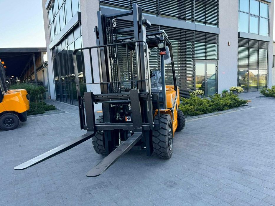 Wózek  3Ttriplex Gunter, silnik Hyundai, od ręki 3 lata gwarancji