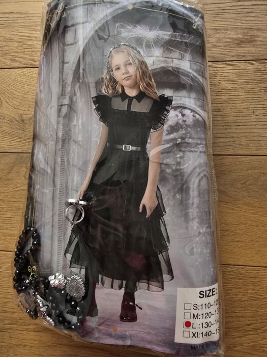 Strój sukienka Wednesday 130/140