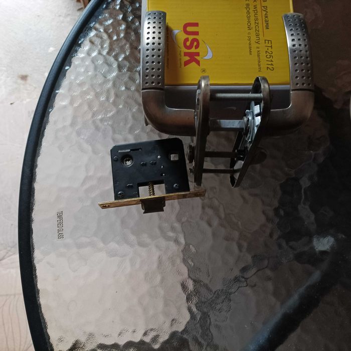 Продам двері в доброму стані