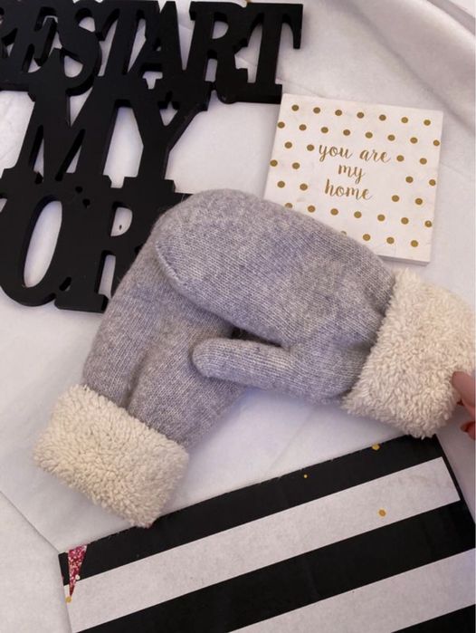 Сірі утеплені рукавички