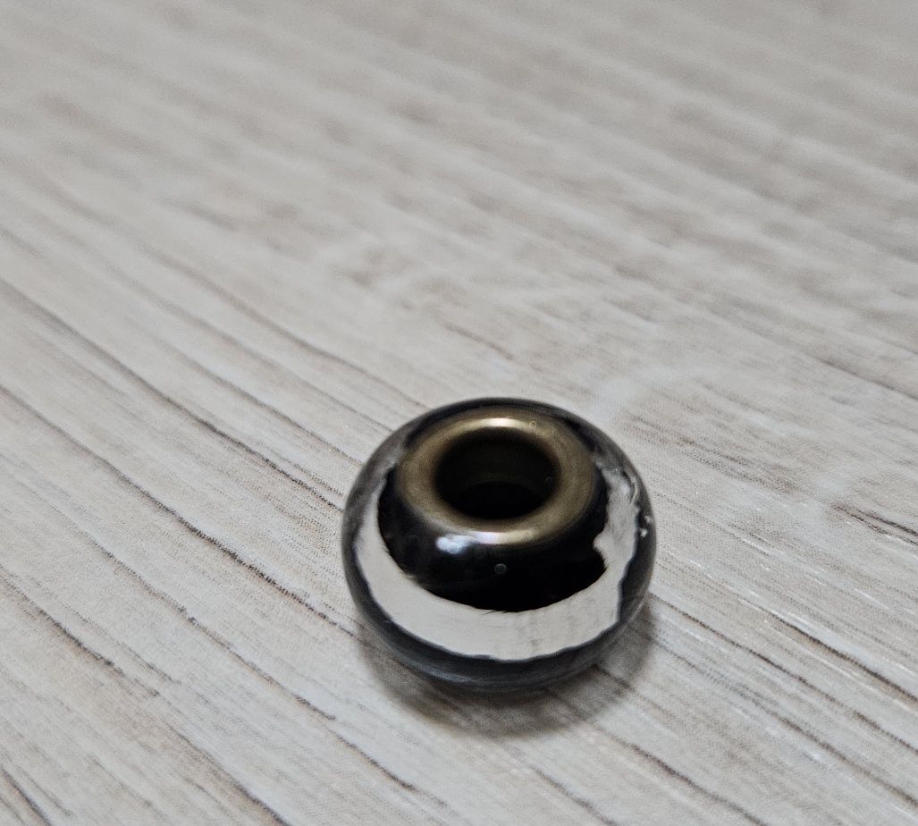 Charms/koralik modułowy w paski czarno-srebrne