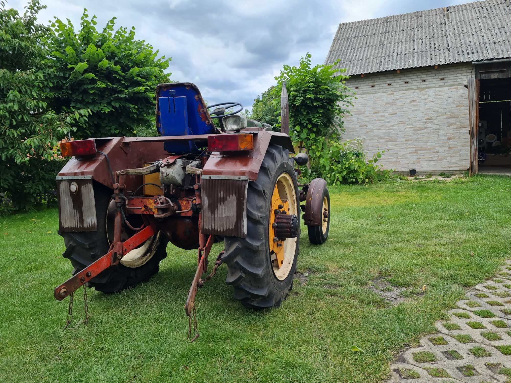 Traktor, ciagnik sam s320