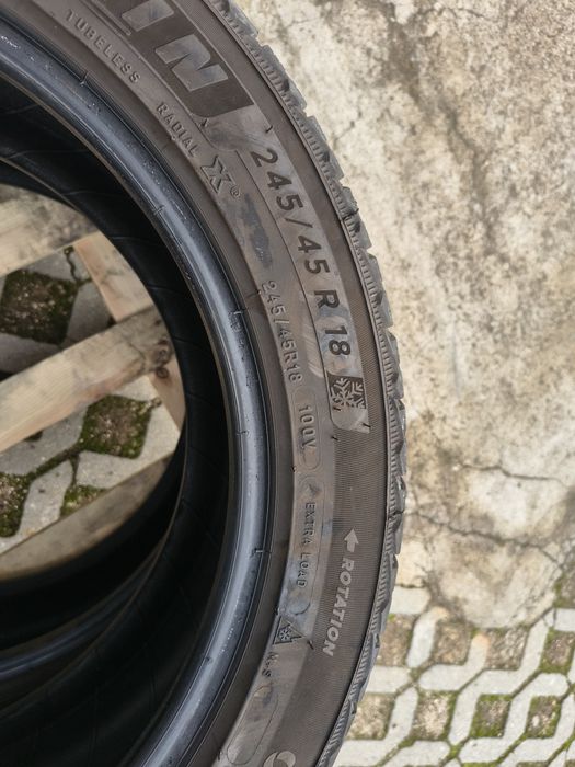 Pneus Michelin 245/45R18 2 unidades