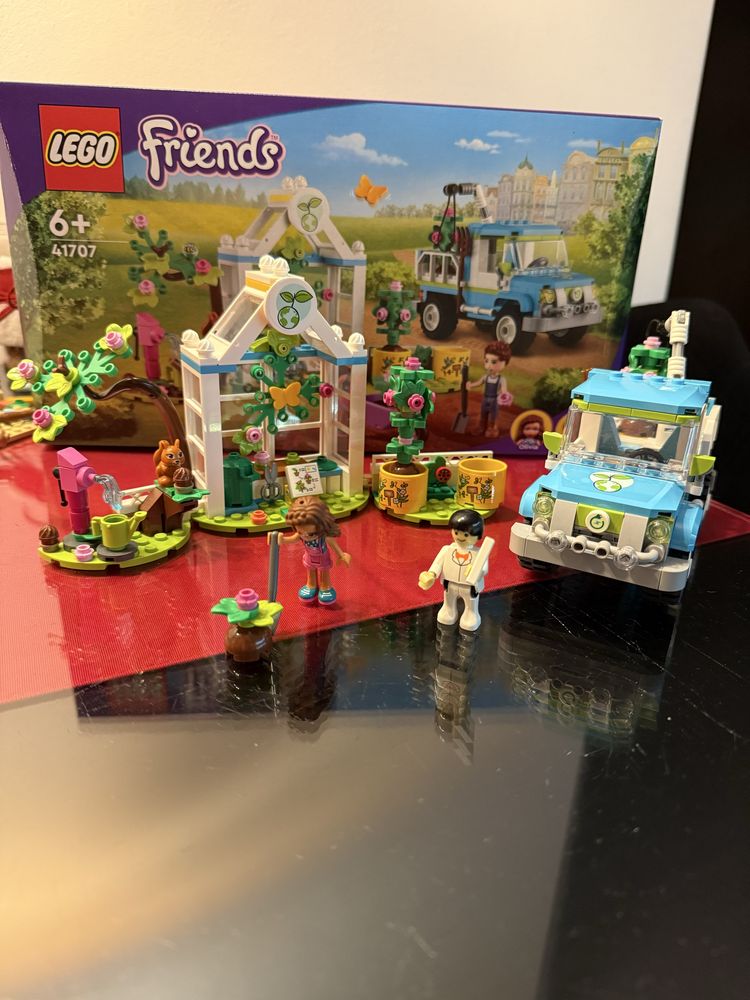 LEGO 41707 Friends Furgonetka do sadzenia drzew