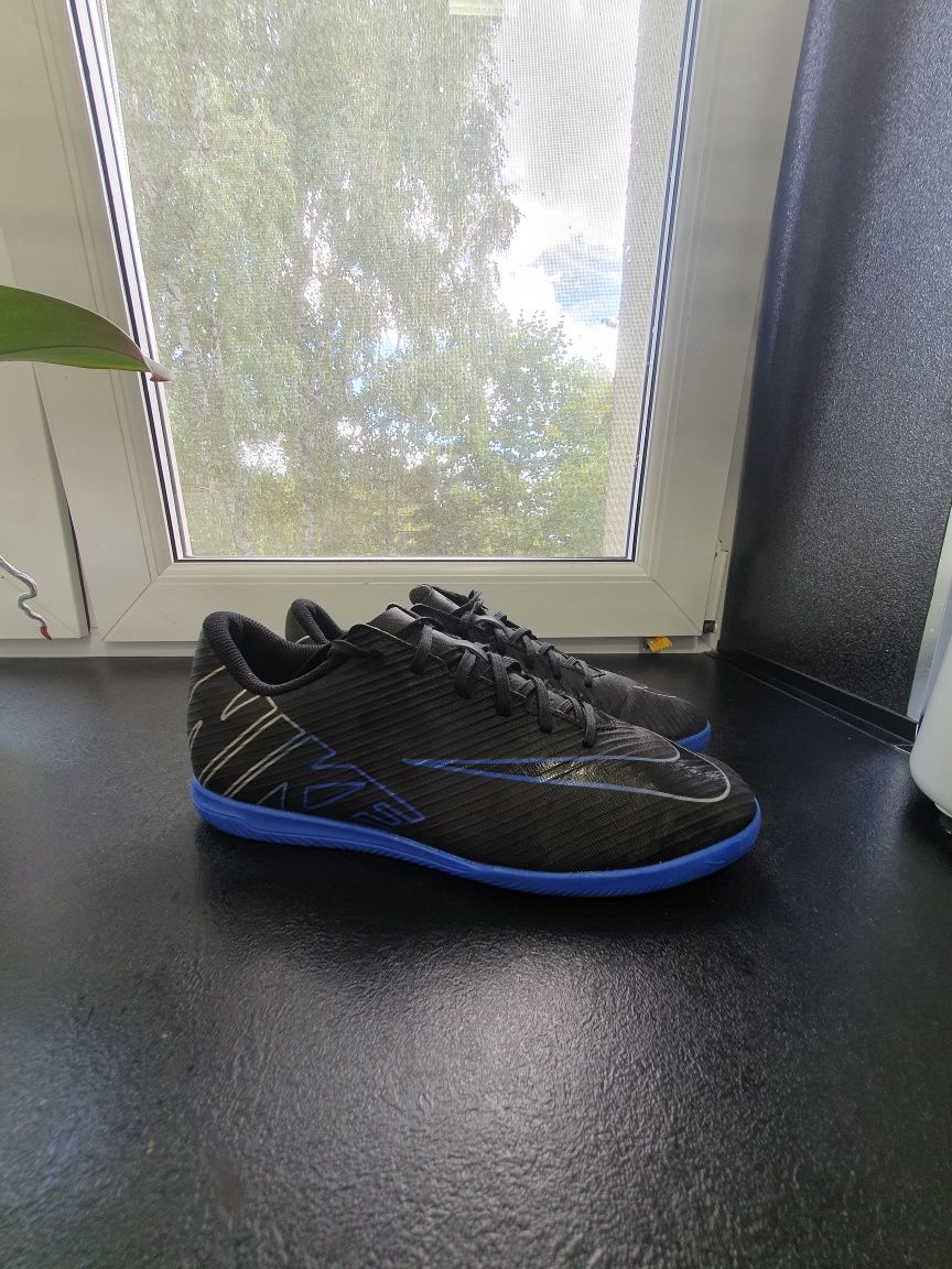 Halówki Nike Mercurial Vapor 15 Club IC